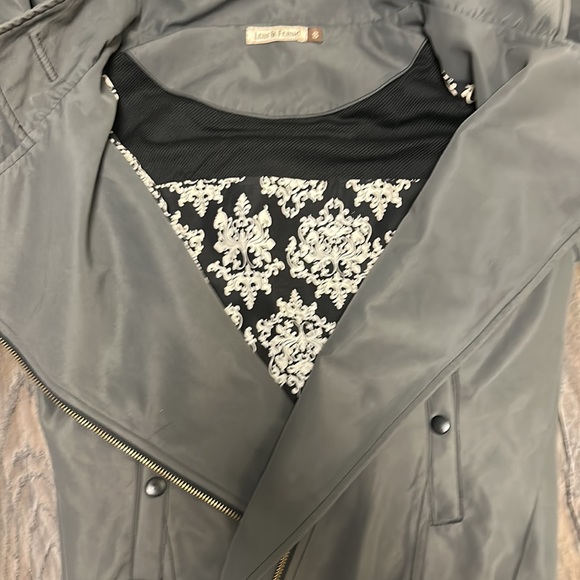 Grey Jacket - Picture 5 of 5